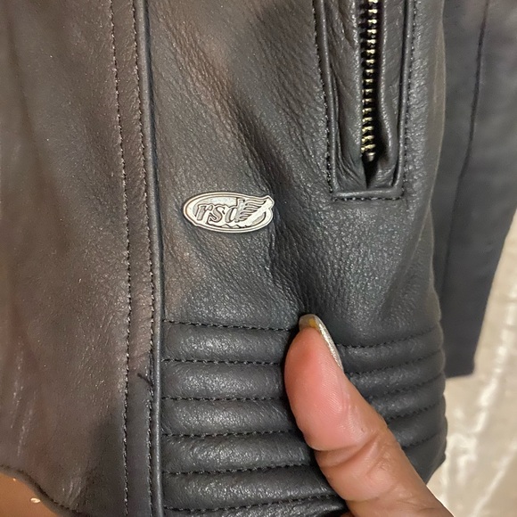 Roland Sands leather jacket - Picture 4 of 7